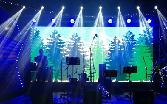 Wewnętrzne moduły LED do wypożyczania na zewnątrz P3.91 do tła sceny produkcyjnej AV