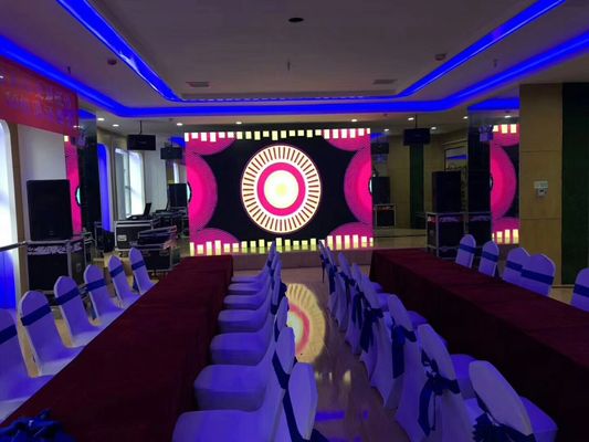 Mały ekran ekranu LED w pomieszczeniach