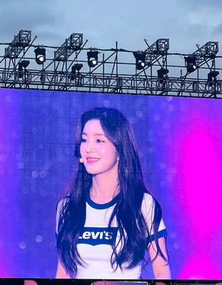 Pełnokolorowy wyświetlacz LED P3.91 500x1000mm Wypożyczalnia Wewnętrzna zewnętrzna ściana wideo LED