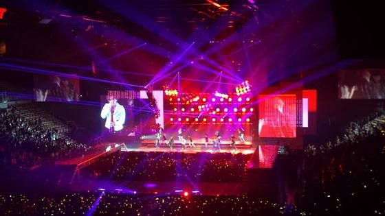 Wyświetlacz LED o wysokiej rozdzielczości HD do wypożyczenia P2.976 P3.91 P4.81 na scenę kościoła weselnego