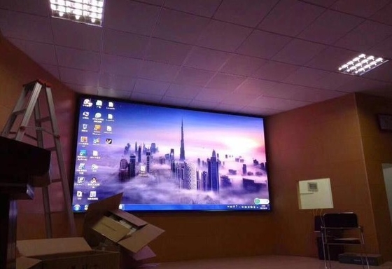 Wewnętrzny wyświetlacz LED Longda Trwała szafka ścienna wideo 320 × 160 mm 3840 Hz