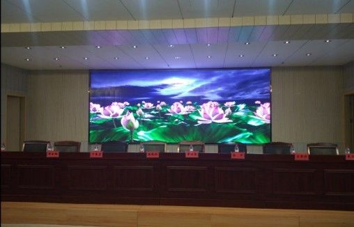 Kolorowy kwadratowy wewnętrzny pełnokolorowy wyświetlacz LED P2.5 do kolumny kwadratowej 640x480mm odlewany ciśnieniowo z aluminium