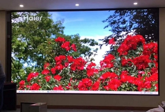 ISO14001 Restauracja Small Pitch Led Video Wall naścienny 1920Hz 30m Odległość widoku