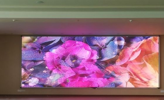 Centrum handlowe Mały pikselowy wyświetlacz LED naścienny 300 W / M2 32 X 16 ROHS CCC