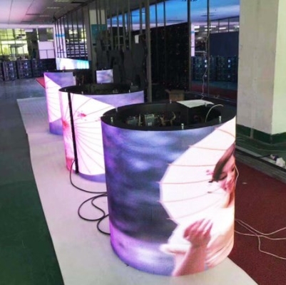 IP43 Ekran tła LED Elastyczny wyświetlacz LED P2.5 AC90V