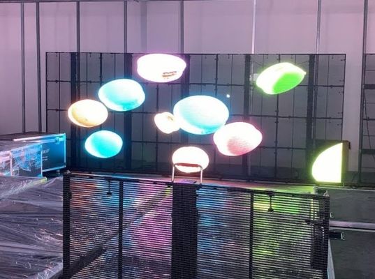 1000 X 500 mm Przejrzystość szkła LED Ekran Reklamowy 32873 Piksele ODM FCC