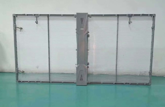 P3.91mm 1R1G1B Przezroczysty szklany ekran LED HD Led Mesh Video Wall ISO9001