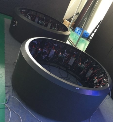 Elastyczny moduł LED P4 RGB IP43 Full Color 700cd / M2 Anti Distortion