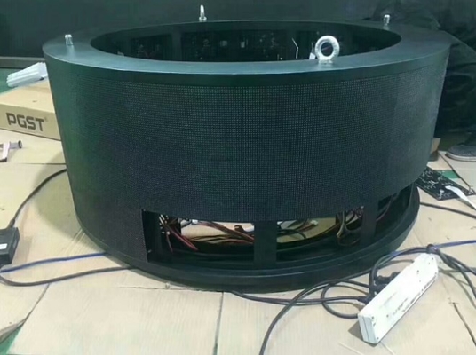 Elastyczny moduł LED P4 RGB IP43 Full Color 700cd / M2 Anti Distortion